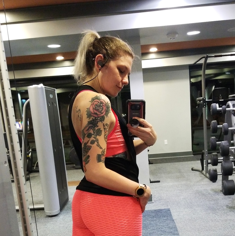 Meet your Posher, Ariel